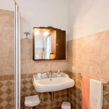 Locazione Turistica Casa Graziani-1 Holiday home *
